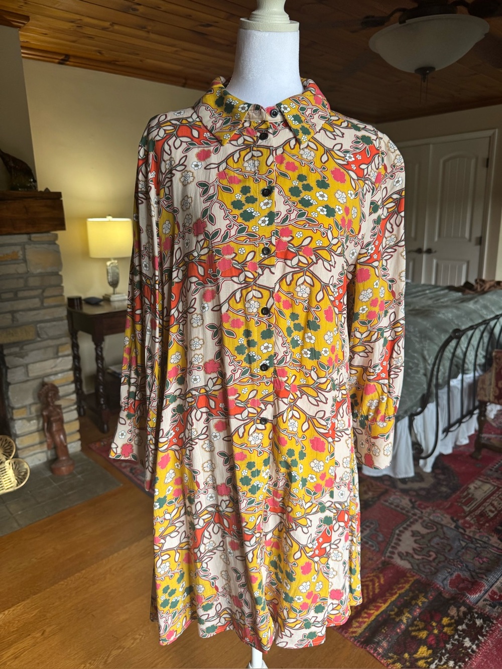 Natural Life Floral Patchwork 3/4 Sleeve Button-Front tunic blouse. Size L